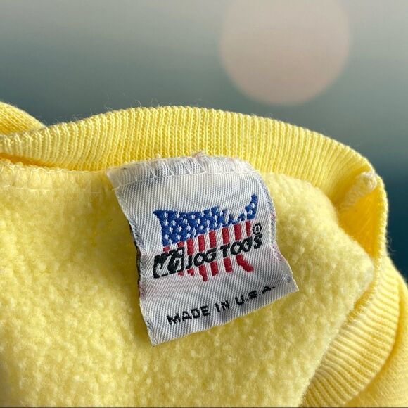 Vtg. 80s Jog Tog Yellow Graphic Geese Top Sz S - Picture 6 of 9